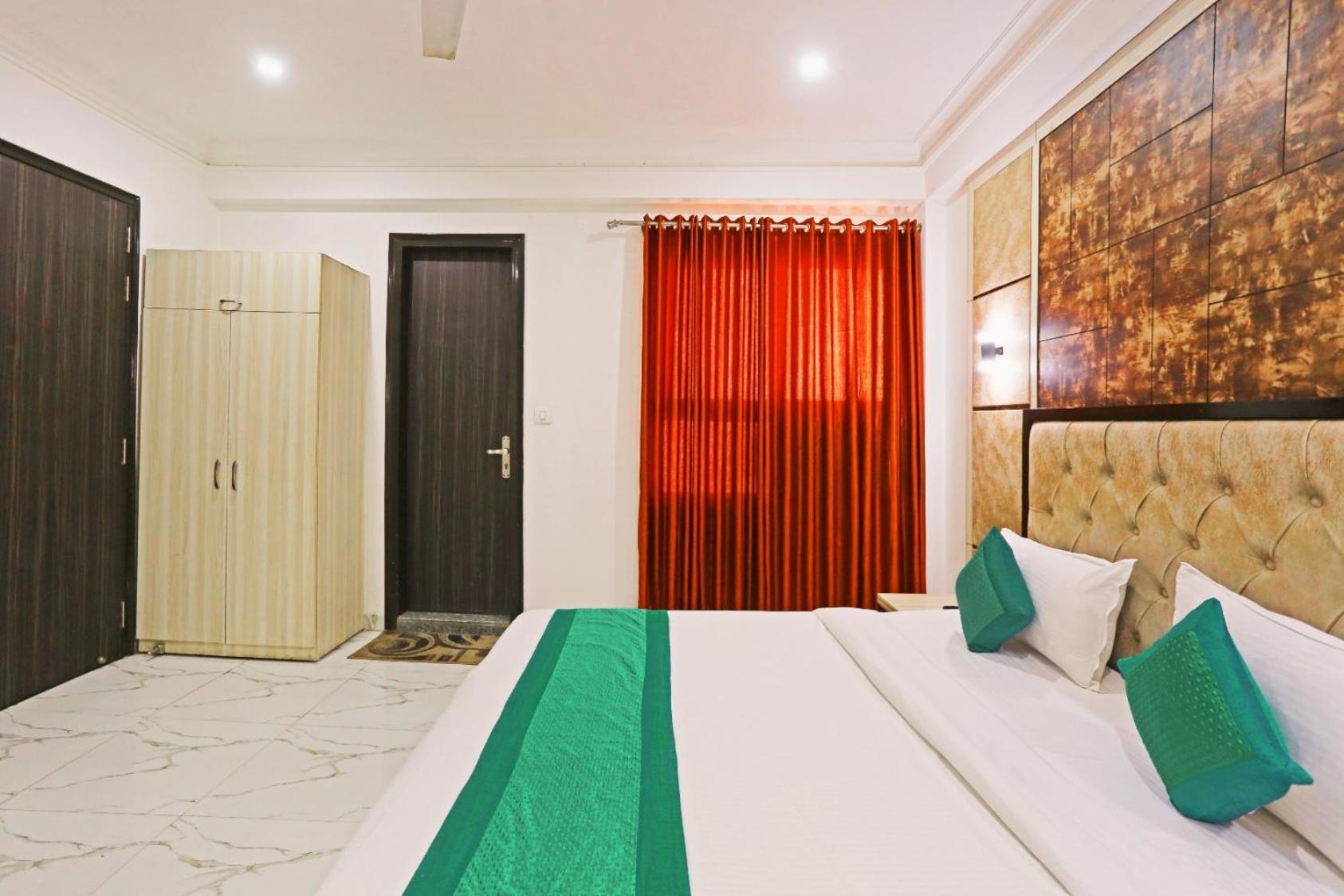 Hotel Almora Inn - Near By Delhi International Airport - With Free Airport Pickup And Drop New Delhi Ngoại thất bức ảnh