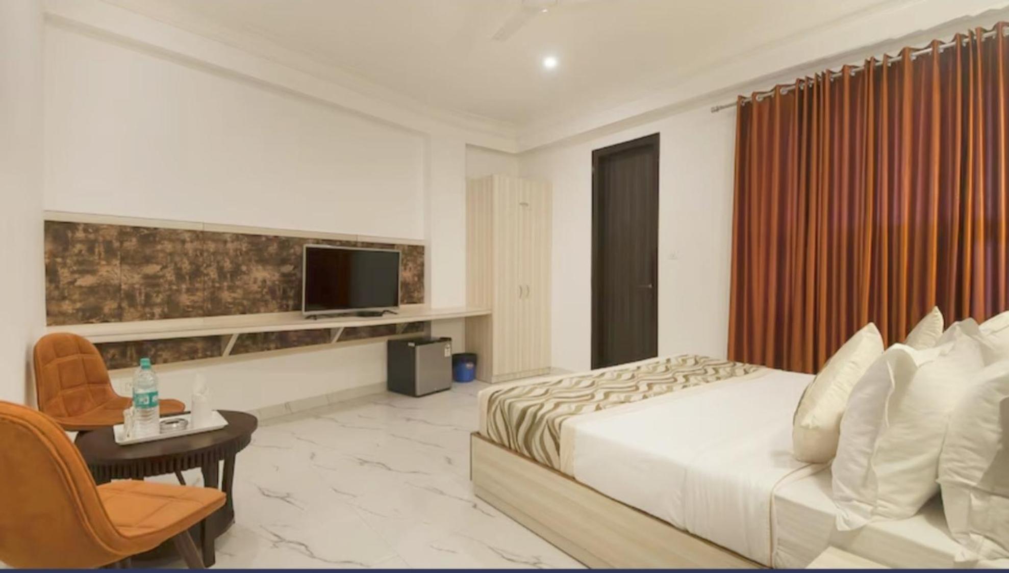 Hotel Almora Inn - Near By Delhi International Airport - With Free Airport Pickup And Drop New Delhi Ngoại thất bức ảnh