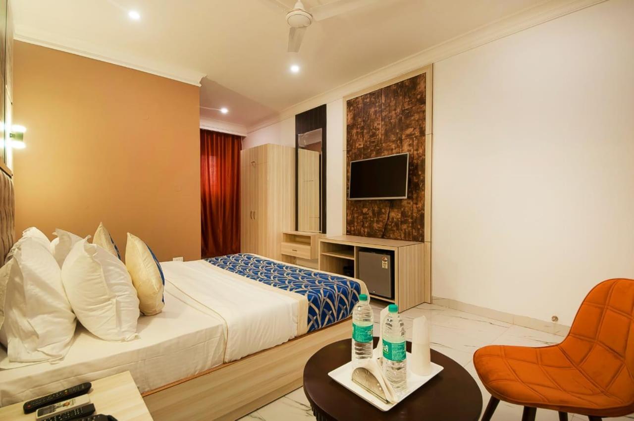 Hotel Almora Inn - Near By Delhi International Airport - With Free Airport Pickup And Drop New Delhi Ngoại thất bức ảnh