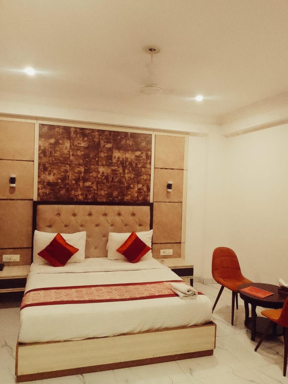 Hotel Almora Inn - Near By Delhi International Airport - With Free Airport Pickup And Drop New Delhi Ngoại thất bức ảnh